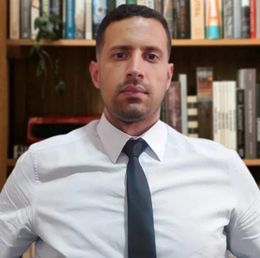 الأستاذ سفيان حشوب محامي الابتزاز الإلكتروني والجنسي في المغرب